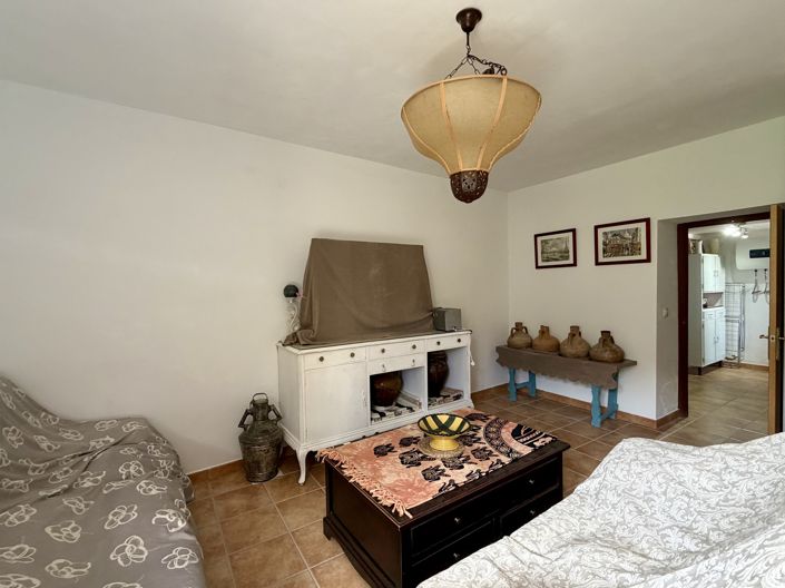 Image No.18-4 Bed Country House for sale