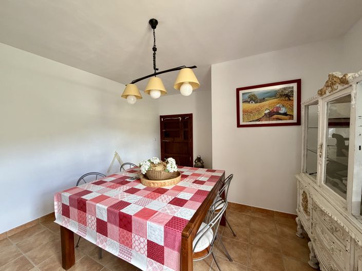 Image No.19-4 Bed Country House for sale