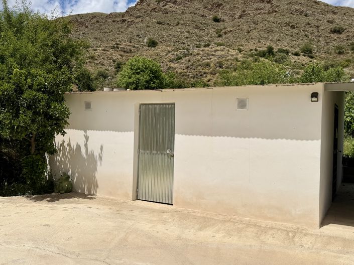 Image No.6-4 Bed Country House for sale