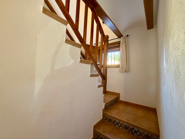 Image No.15-5 Bed House for sale