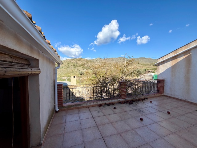 Image No.22-5 Bed House for sale