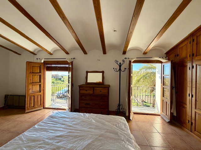 Image No.29-5 Bed House for sale