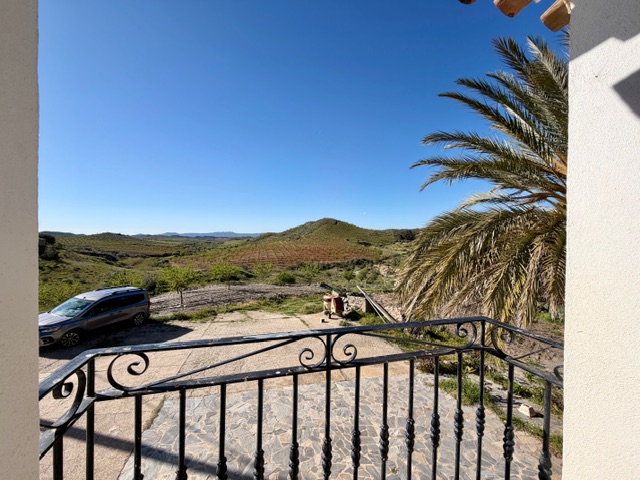 Image No.35-5 Bed House for sale