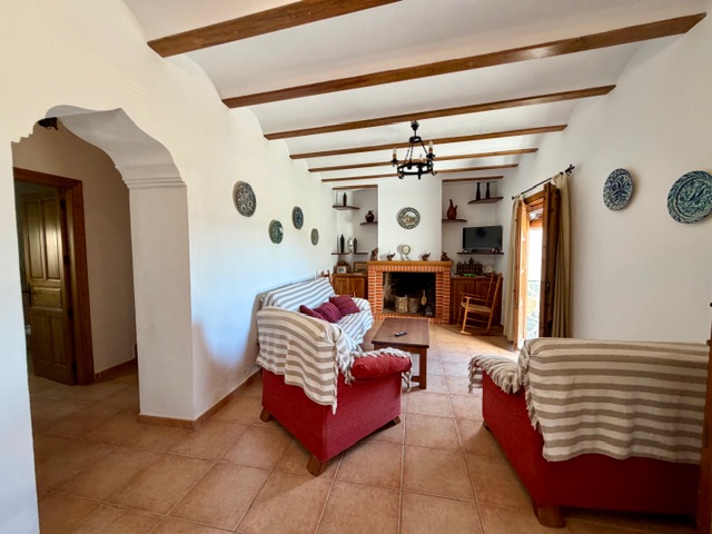 Image No.6-5 Bed House for sale