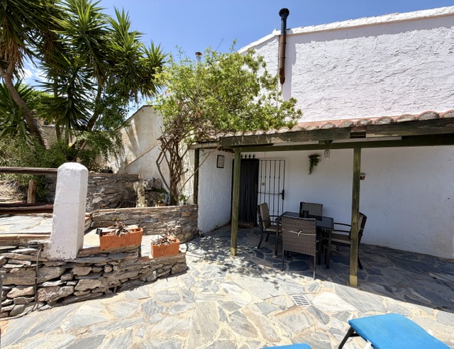 Image No.36-8 Bed Property for sale