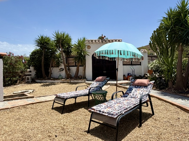 Image No.4-8 Bed Property for sale