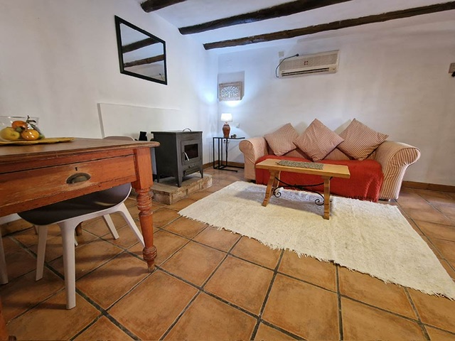 Image No.47-8 Bed Property for sale