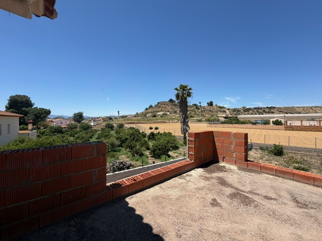 Image No.14-5 Bed Property for sale