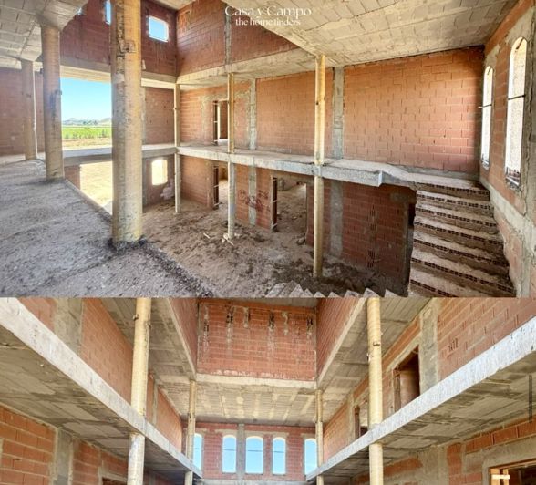 Image No.17-5 Bed Property for sale