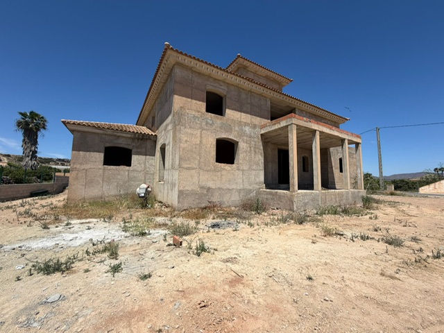Image No.3-5 Bed Property for sale