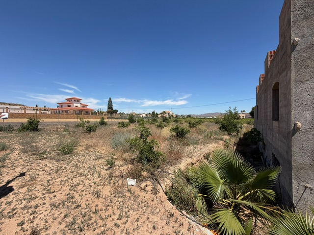 Image No.6-5 Bed Property for sale