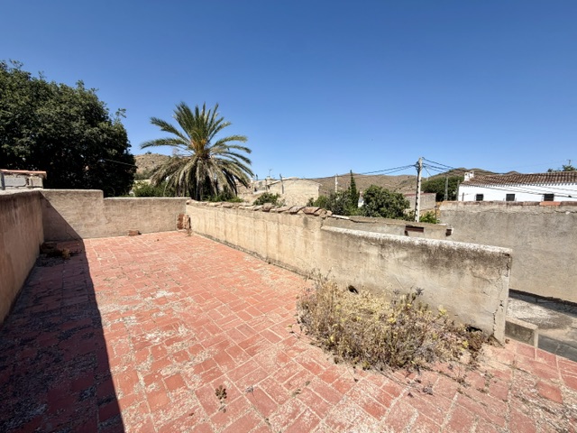 Image No.21-4 Bed Country House for sale