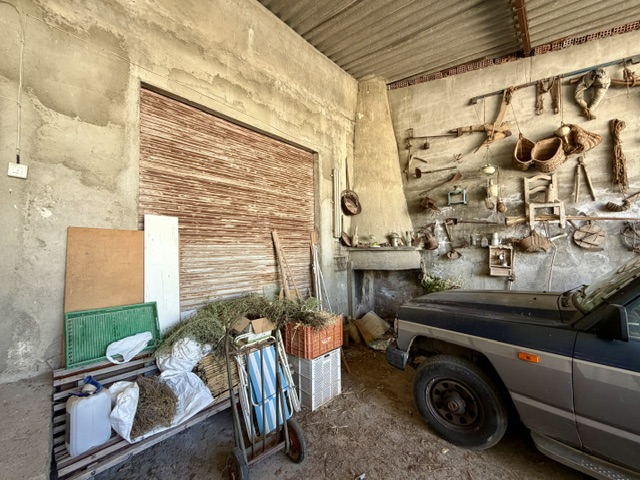 Image No.24-4 Bed Country House for sale