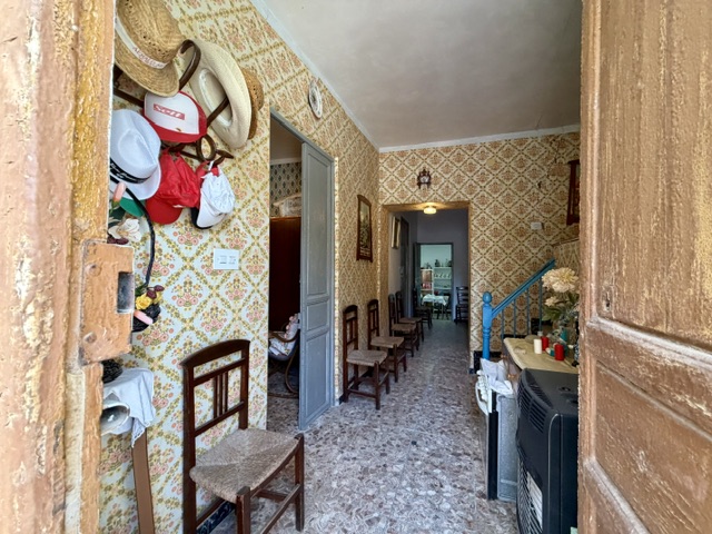 Image No.5-4 Bed Country House for sale