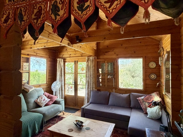 Image No.25-3 Bed Country House for sale