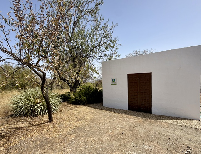 Image No.3-3 Bed Country House for sale