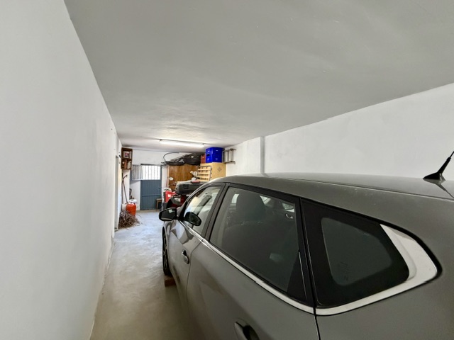 Image No.21-3 Bed Country House for sale