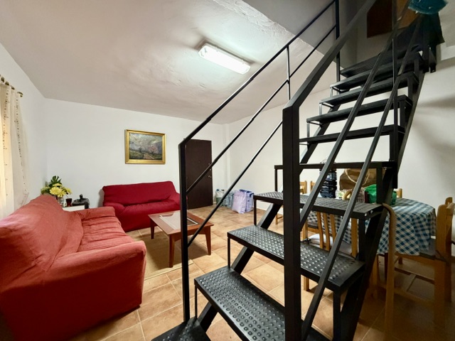 Image No.22-3 Bed Country House for sale