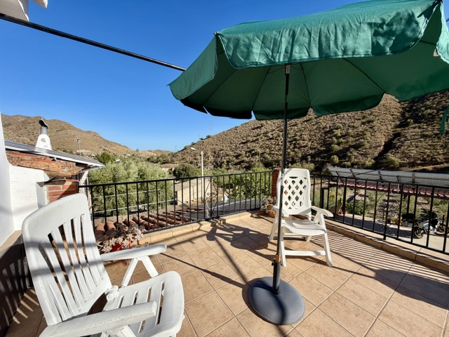Image No.25-3 Bed Country House for sale