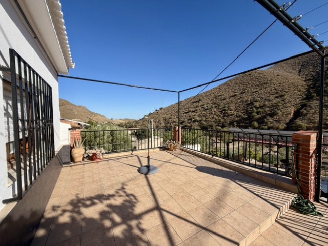 Image No.27-3 Bed Country House for sale