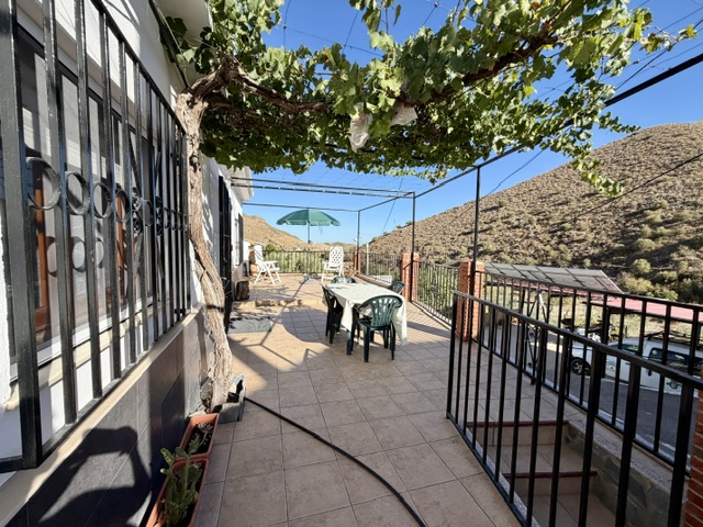 Image No.6-3 Bed Country House for sale