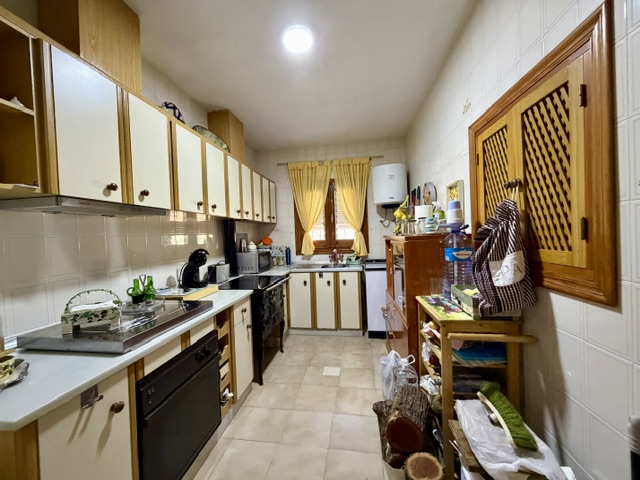 Image No.8-3 Bed Country House for sale