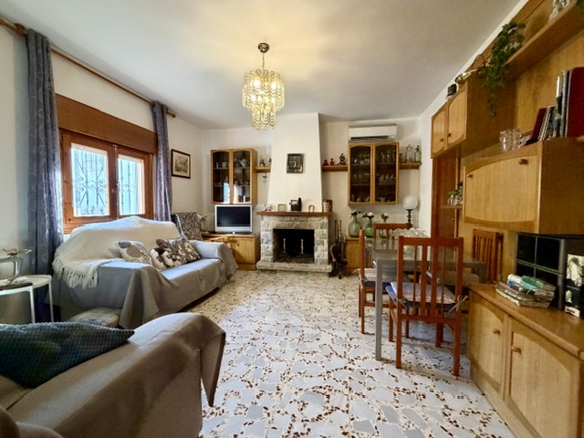 Image No.9-3 Bed Country House for sale