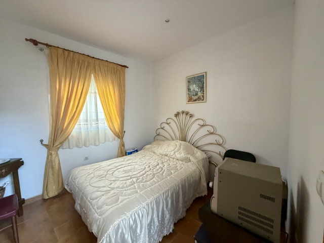 Image No.17-3 Bed Townhouse for sale
