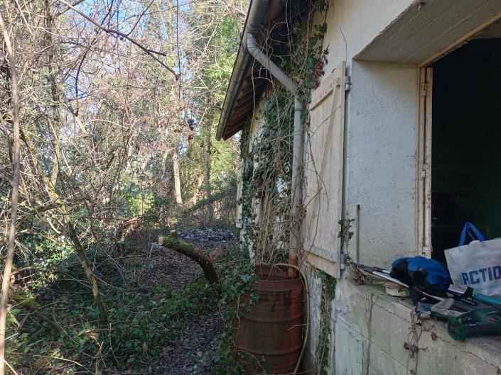 Image No.17-2 Bed Country House for sale