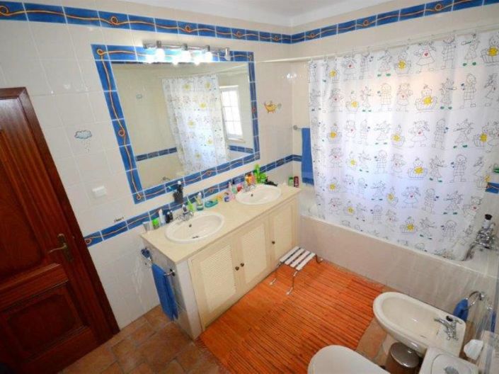 Image No.13-4 Bed House for sale