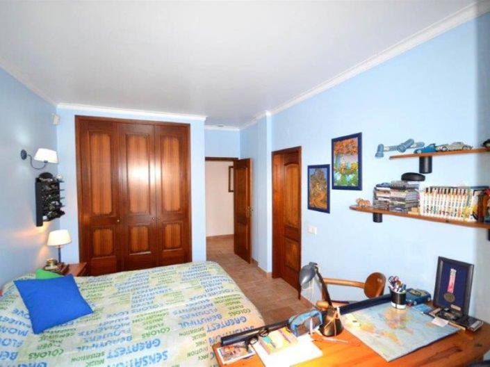 Image No.14-4 Bed House for sale