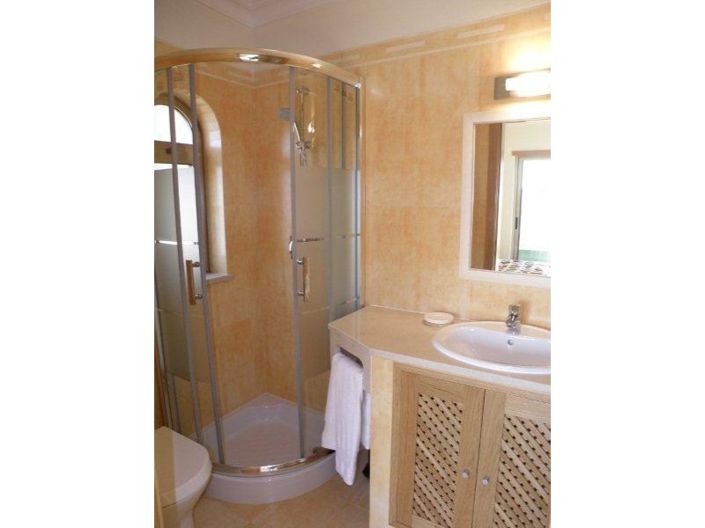 Image No.12-4 Bed House for sale