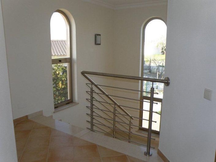 Image No.16-4 Bed House for sale