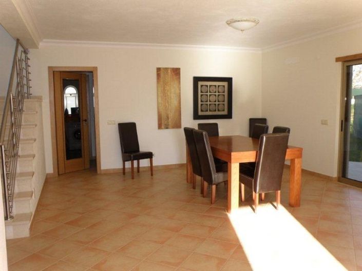 Image No.5-4 Bed House for sale