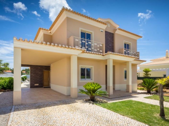 Image No.2-4 Bed House for sale