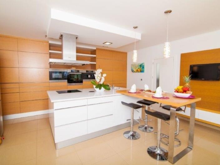 Image No.5-4 Bed House for sale