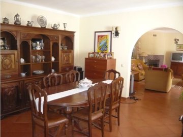 id3ba95b00-0000-0500-0000-000002e4f1e0