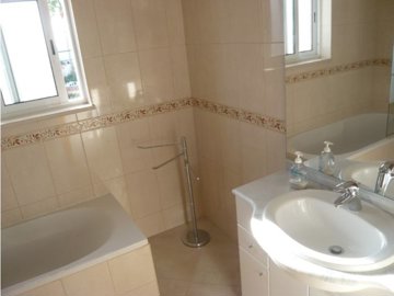 idf6fc5e00-0000-0500-0000-000002fde419