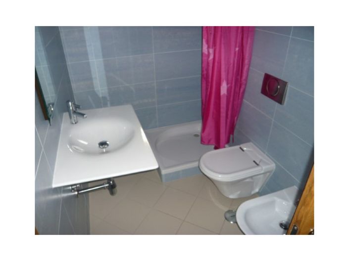 Image No.10-4 Bed House for sale