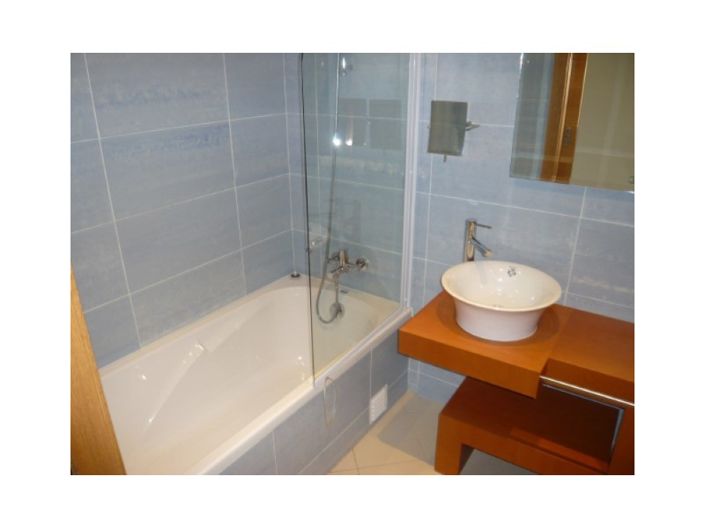 Image No.12-4 Bed House for sale