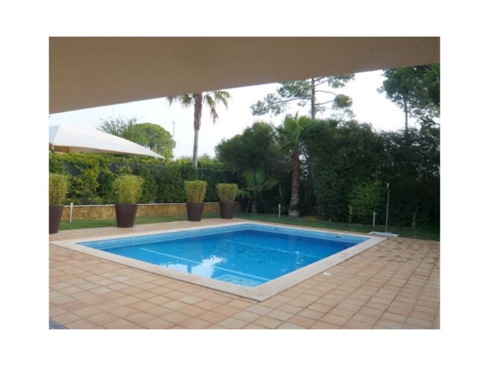 Image No.2-4 Bed House for sale