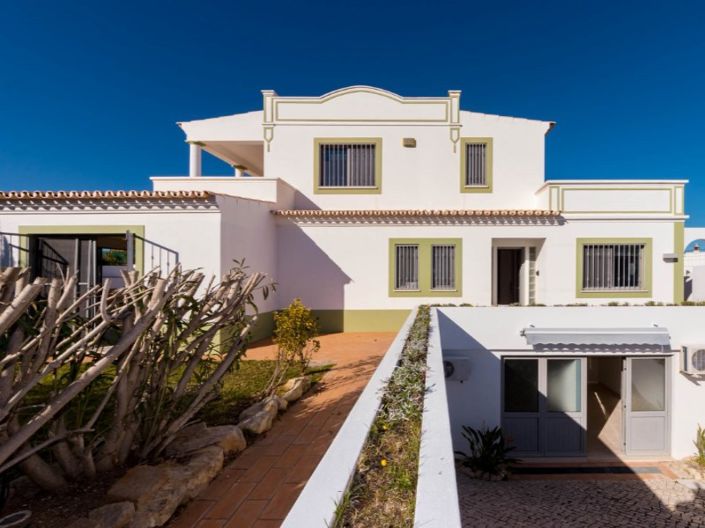 Image No.15-3 Bed House for sale