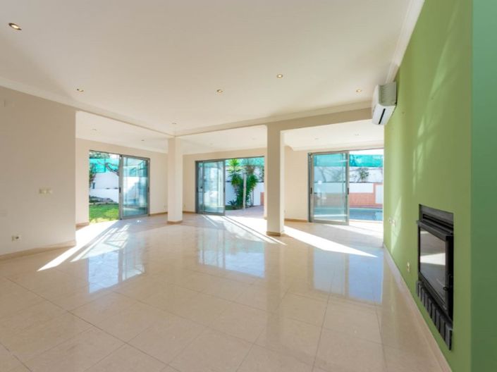 Image No.3-3 Bed House for sale