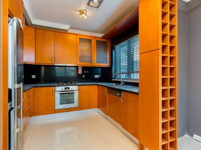 Image No.4-3 Bed House for sale