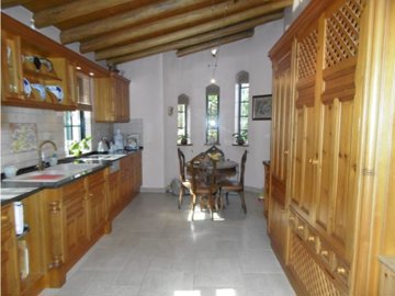 idd0ab6b00-0000-0500-0000-0000036b5b74