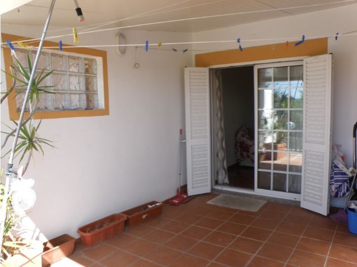 Image No.11-2 Bed House for sale