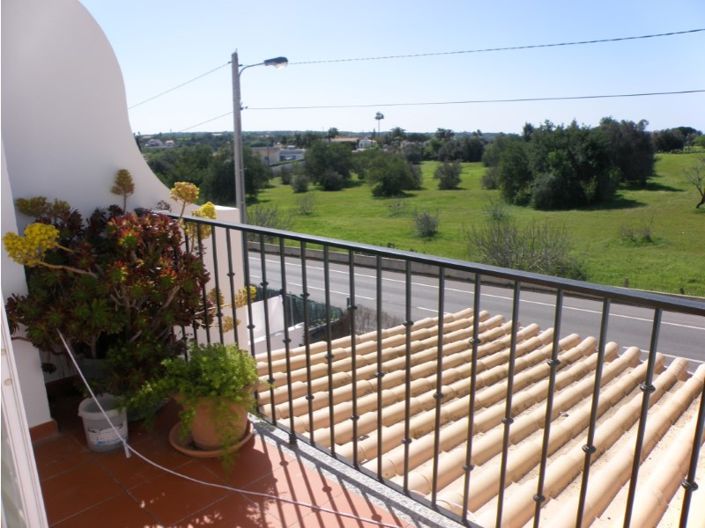 Image No.12-2 Bed House for sale