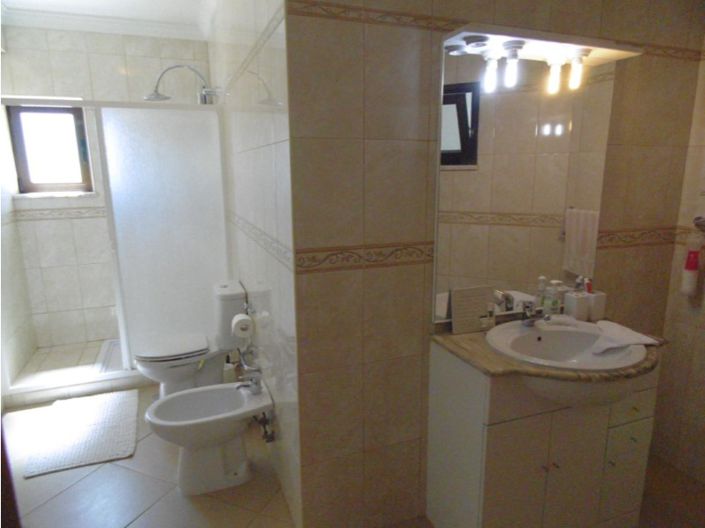 Image No.10-4 Bed House for sale