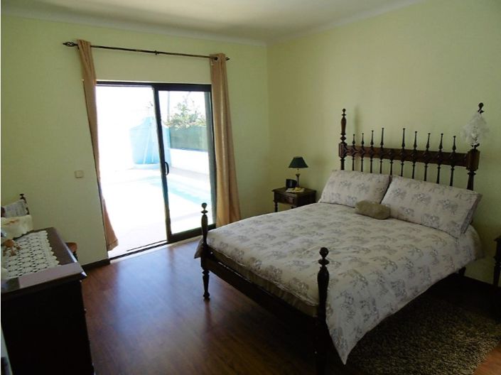 Image No.7-4 Bed House for sale