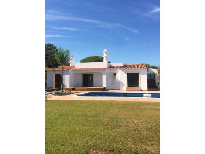 Image No.1-3 Bed House for sale